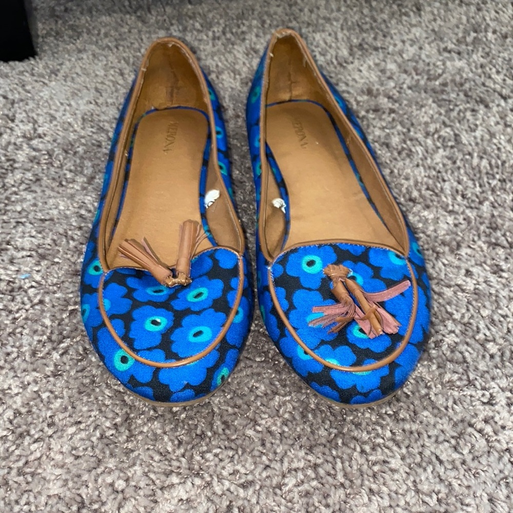 Peacock Colored Flats